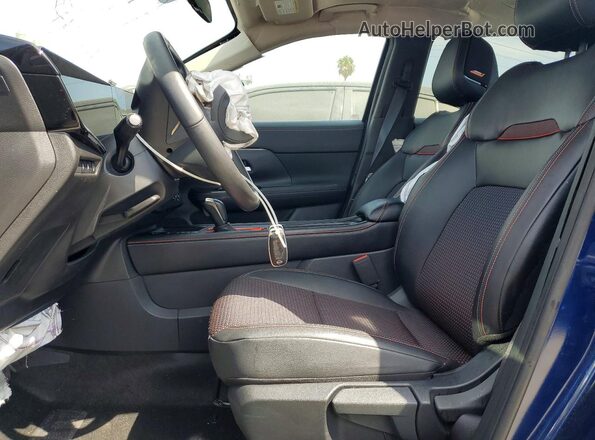 3N8AP6DC0SL354392 2025 NISSAN KICKS Blue Vista interior delantera