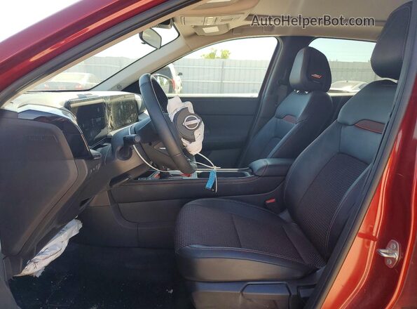 3N8AP6DC3SL408283 2025 NISSAN KICKS Red Vista interior delantera