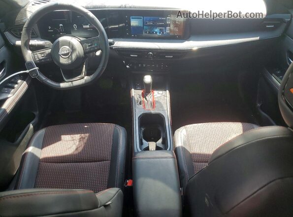 3N8AP6DC4SL363788 2025 NISSAN KICKS Brown Vista del salpicadero
