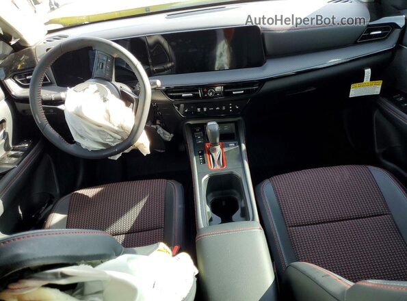 3N8AP6DC4TL371178 2026 NISSAN KICKS Yellow Vista del salpicadero
