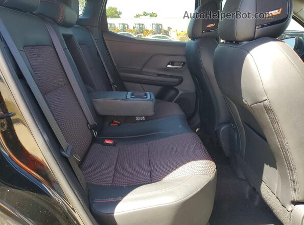3N8AP6DC9TL322655 2026 NISSAN KICKS Black უკანა სავარძლების ხედი