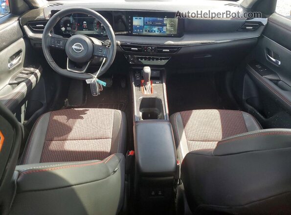 3N8AP6DD3SL324456 2025 NISSAN KICKS Blue Առջևի վահանակի տեսք