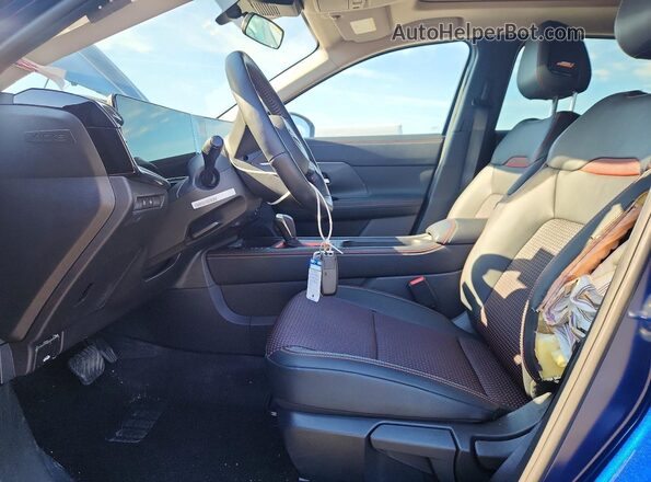 3N8AP6DDXTL307199 2026 NISSAN KICKS Blue Front interior view