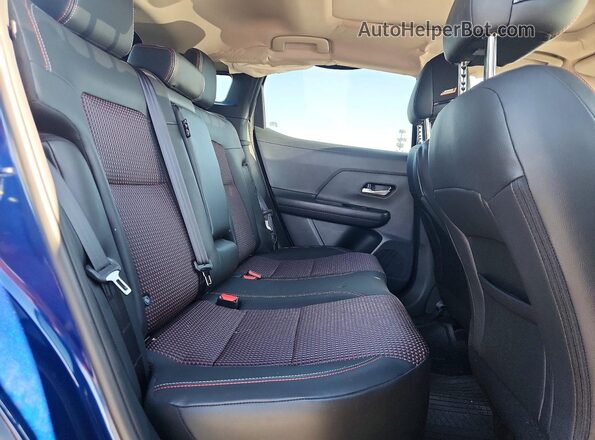 3N8AP6DDXTL307199 2026 NISSAN KICKS Blue Rear interior view