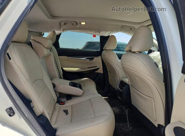 3PCAJ5BA7NF109245 2022 INFINITI QX50 White Widok wnętrza z tyłu
