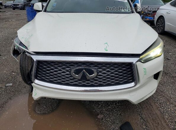 3PCAJ5BB3MF110867 2021 INFINITI QX50 White Engine compartment view