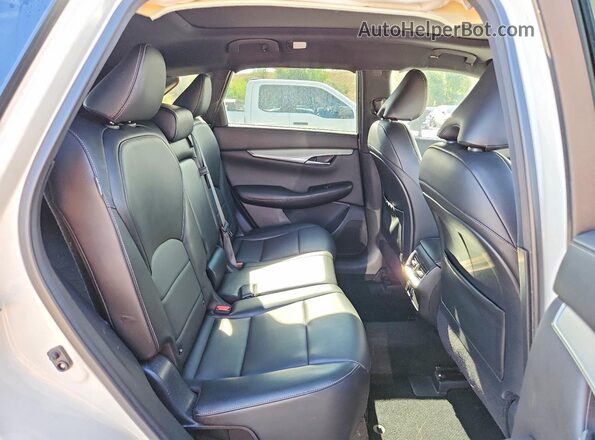 3PCAJ5BB7MF121810 2021 INFINITI QX50 White უკანა სალონის ხედი