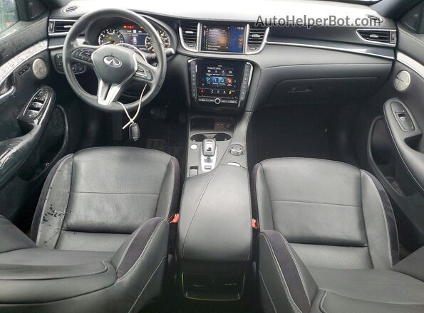 3PCAJ5FB8RF112261 2024 INFINITI QX50 Gray Առջևի վահանակի տեսք