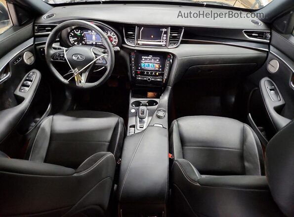 3PCAJ5FB8SF104585 2025 INFINITI QX50 Белый Вид панели приборов