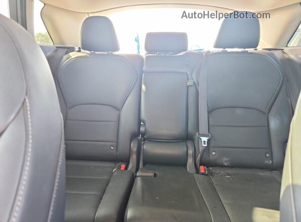 3PCAJ5M13KF137780 2019 INFINITI QX50 Gray Rear seats view