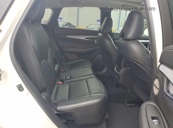 3PCAJ5M17KF117760 2019 INFINITI QX50 Белый Вид задней части салона