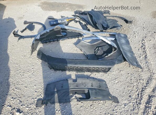 3PCAJ5M1XKF107417 2019 INFINITI QX50 Silver Vista del compartimento del motor