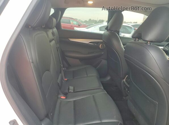 3PCAJ5M30KF109470 2019 INFINITI QX50 White უკანა სალონის ხედი