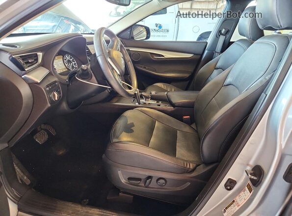 3PCAJ5M30KF121697 2019 INFINITI QX50 Silver Vista interior delantera
