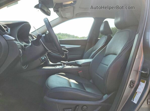 3PCAJ5M31LF104196 2020 INFINITI QX50 Gray Front interior view