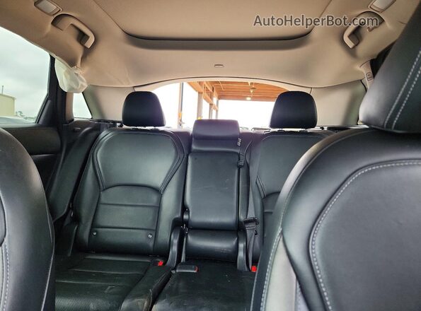 3PCAJ5M32KF112127 2019 INFINITI QX50 Gray Rear seats view