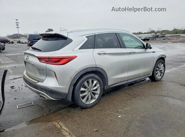 3PCAJ5M32KF139683 2019 INFINITI QX50 Silver Front right