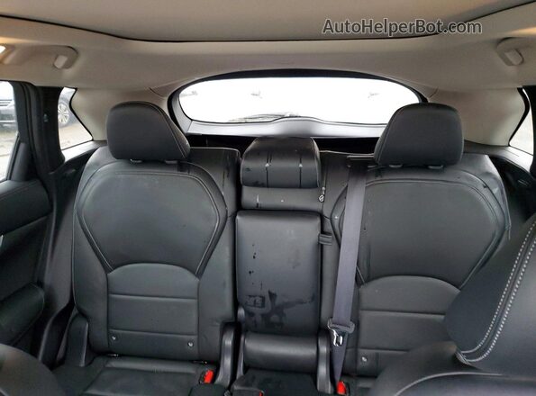3PCAJ5M32KF139683 2019 INFINITI QX50 Silver 360 interior view