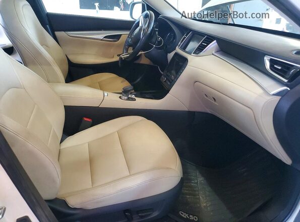 3PCAJ5M3XLF105184 2020 INFINITI QX50 White წინა სალონის ხედი