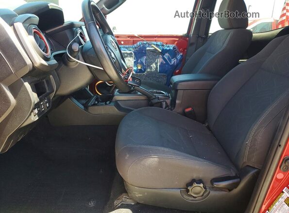 3TMAZ5CN1HM041602 2017 TOYOTA TACOMA Red Սալոնի դիմացի տեսք