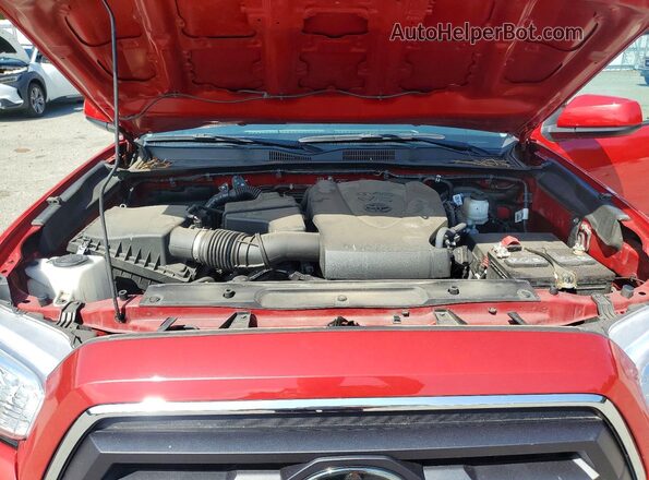 3TMAZ5CN2NM162215 2022 TOYOTA TACOMA Красный Вид задней части салона