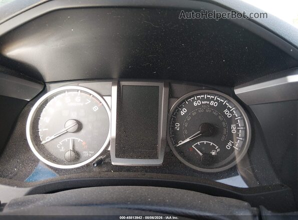 3TMAZ5CN3JM056415 2018 TOYOTA TACOMA White Vista de los asientos traseros