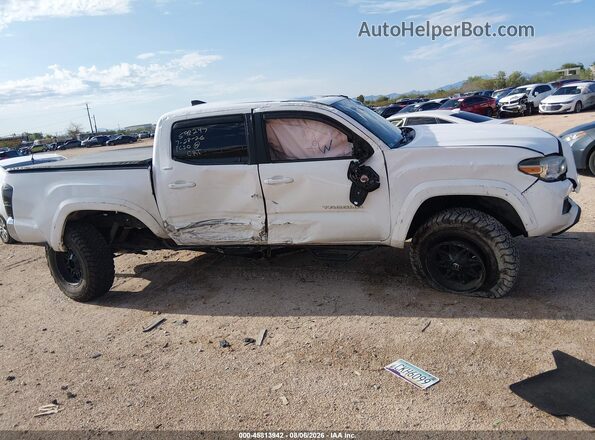 3TMAZ5CN3JM056415 2018 TOYOTA TACOMA White Vista del cuadro de instrumentos