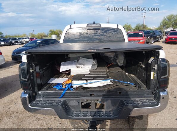 3TMAZ5CN3JM056415 2018 TOYOTA TACOMA White 