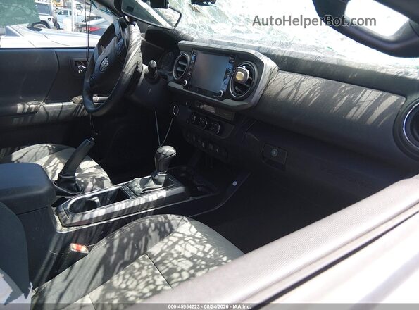 3TMAZ5CN6MM150423 2021 TOYOTA TACOMA Gray Widok wnętrza z przodu