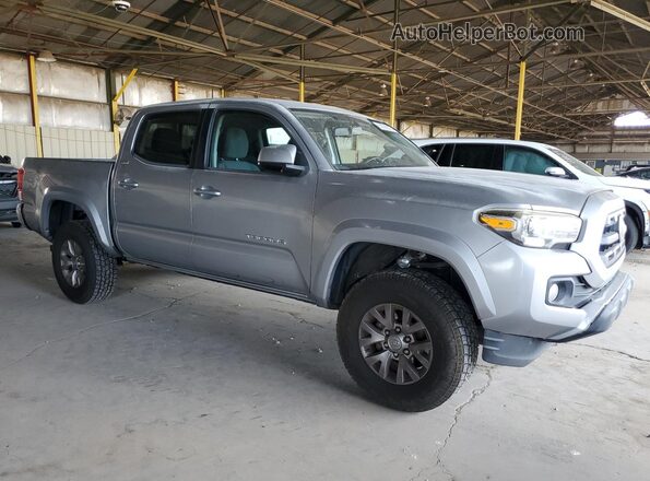 3TMAZ5CN9HM035899 2017 TOYOTA TACOMA Серебряный Передняя правая четверть