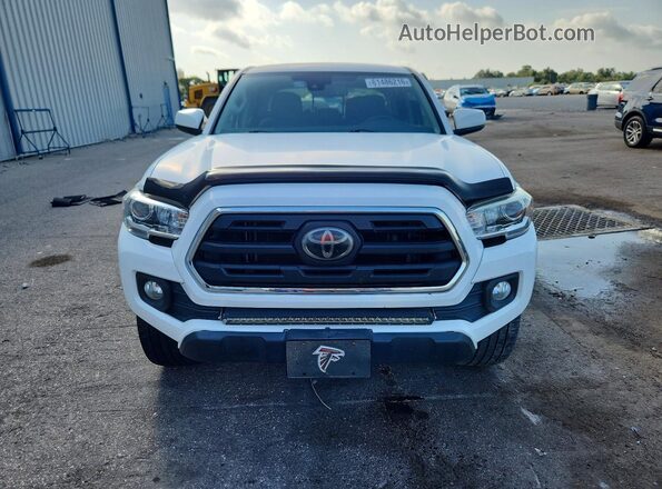 3TMAZ5CN9JM075552 2018 TOYOTA TACOMA White Դիմացի տեսք