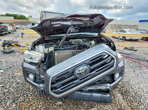 3TMBZ5DN4JM013768 2018 TOYOTA TACOMA Gray Դիմացի տեսք