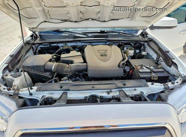 3TMBZ5DN7NM035964 2022 TOYOTA TACOMA Белый Вид задней части салона