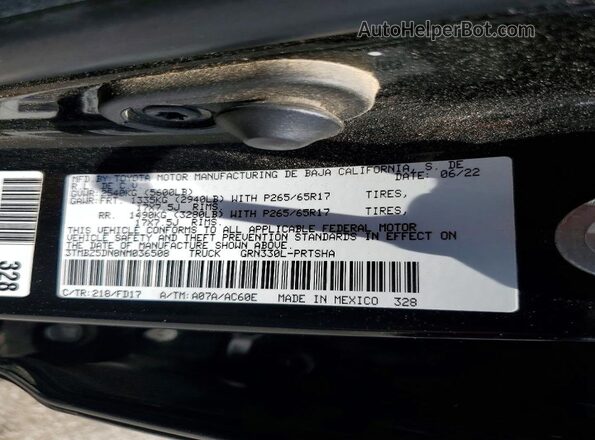 3TMBZ5DN8NM036508 2022 TOYOTA TACOMA Black Engine compartment view