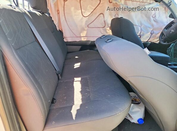 3TMCZ5AN0HM114678 2017 TOYOTA TACOMA White Հետևի նստատեղերի տեսք