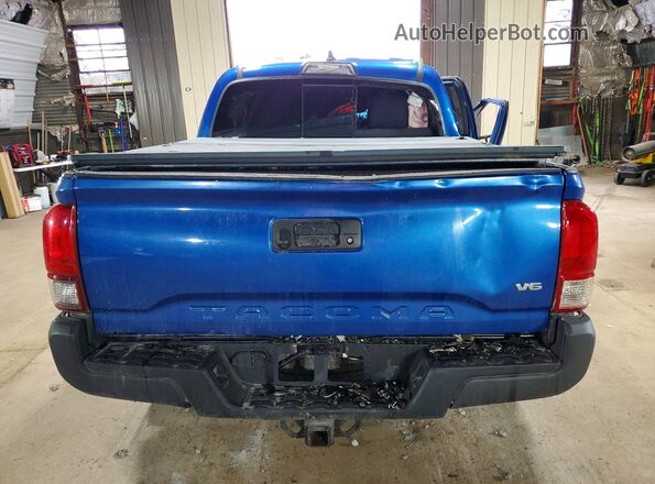 3TMCZ5AN0JM160954 2018 TOYOTA TACOMA Blue Вид ззаду