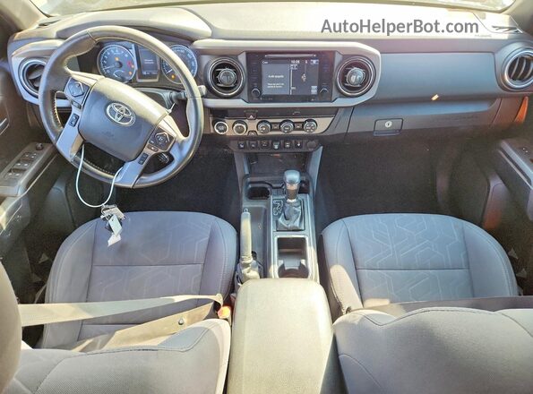 3TMCZ5AN0KM279203 2019 TOYOTA TACOMA Silver Вид панелі приладів