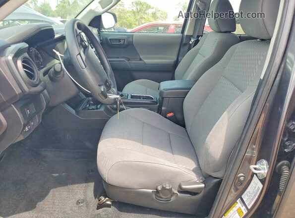 3TMCZ5AN0PM634202 2023 TOYOTA TACOMA Gray Widok wnętrza z przodu