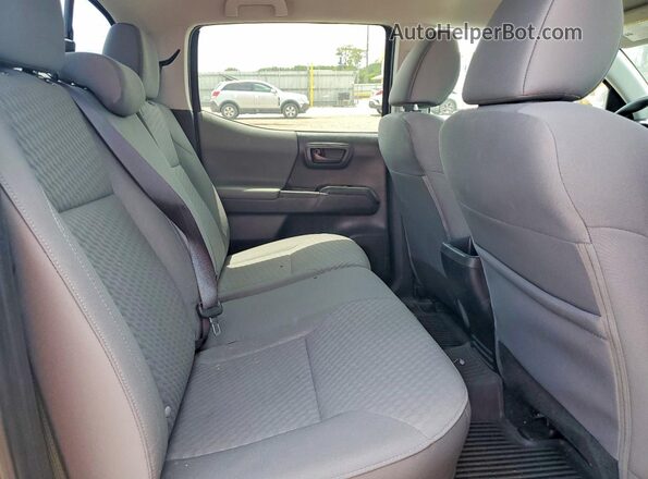 3TMCZ5AN0PM634202 2023 TOYOTA TACOMA Gray Widok tylnych siedzeń