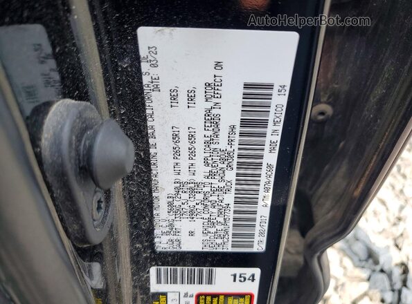 3TMCZ5AN1PM577394 2023 TOYOTA TACOMA Black Widok komory silnika