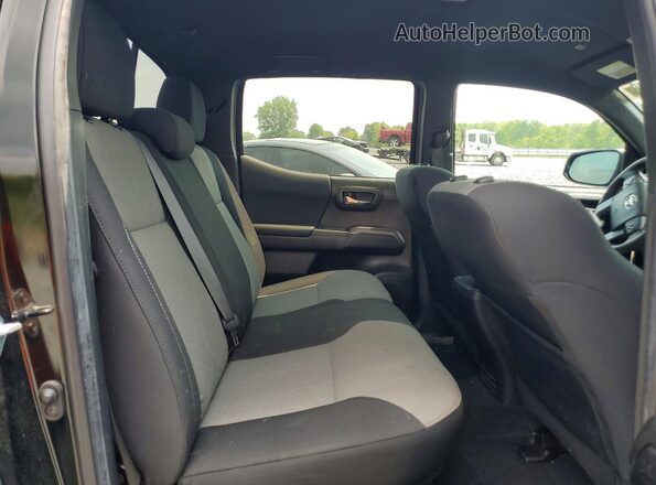 3TMCZ5AN1PM577394 2023 TOYOTA TACOMA Black Widok tylnych siedzeń