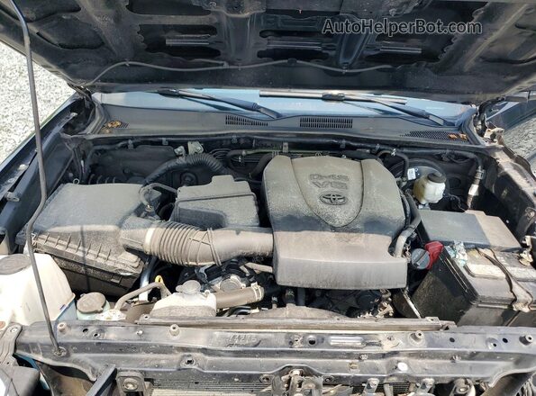 3TMCZ5AN1PM577394 2023 TOYOTA TACOMA Black Widok wnętrza z tyłu