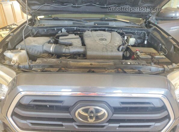 3TMCZ5AN2JM181840 2018 TOYOTA TACOMA Серый Вид задней части салона