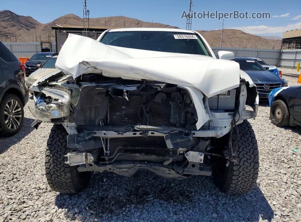 3TMCZ5AN2LM358695 2020 TOYOTA TACOMA Белый Вид спереди