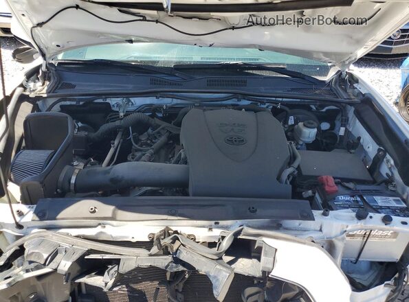 3TMCZ5AN2LM358695 2020 TOYOTA TACOMA Белый Вид задней части салона
