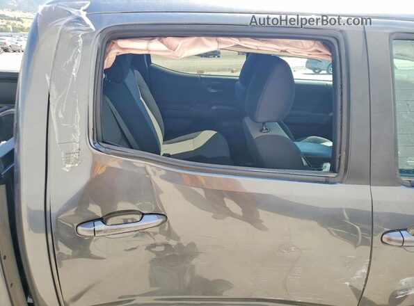 3TMCZ5AN2PM573113 2023 TOYOTA TACOMA Black Widok tylnych siedzeń