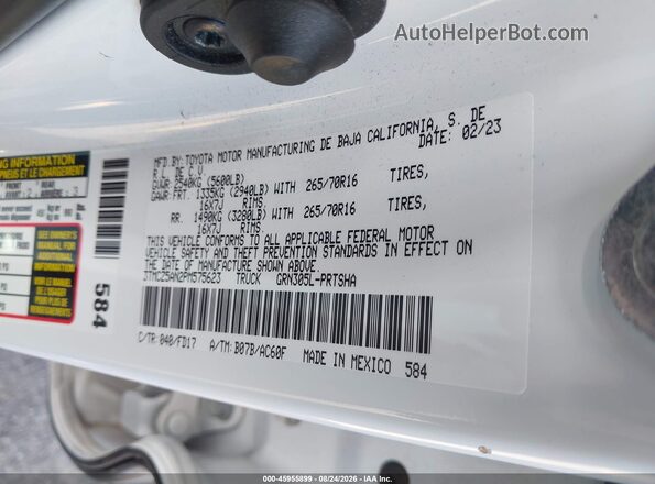 3TMCZ5AN2PM575623 2023 TOYOTA TACOMA White Vista del compartimento del motor