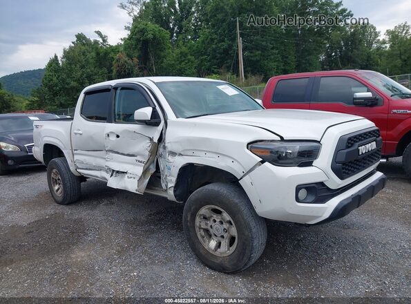 3TMCZ5AN3HM091560 2017 TOYOTA TACOMA White Դիմացի տեսք