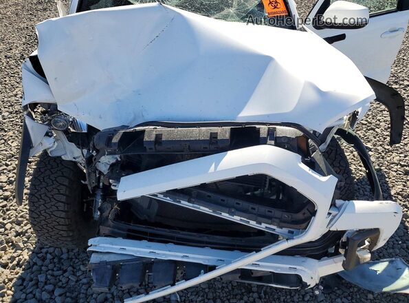 3TMCZ5AN3JM126331 2018 TOYOTA TACOMA White უკანა სალონის ხედი