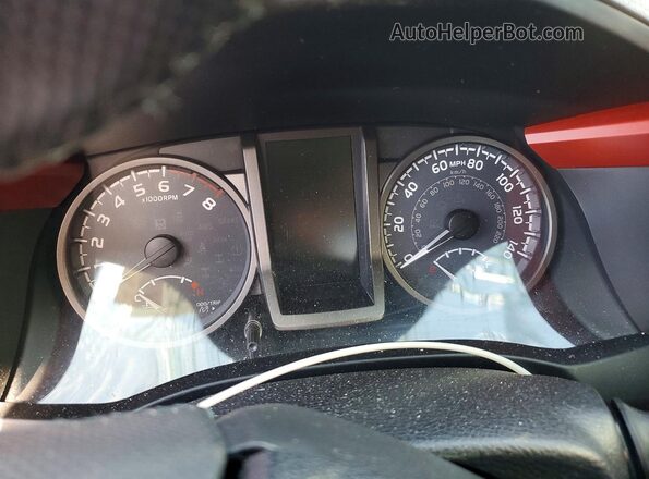 3TMCZ5AN3JM126331 2018 TOYOTA TACOMA White ხელსაწყოთა პანელის ხედი